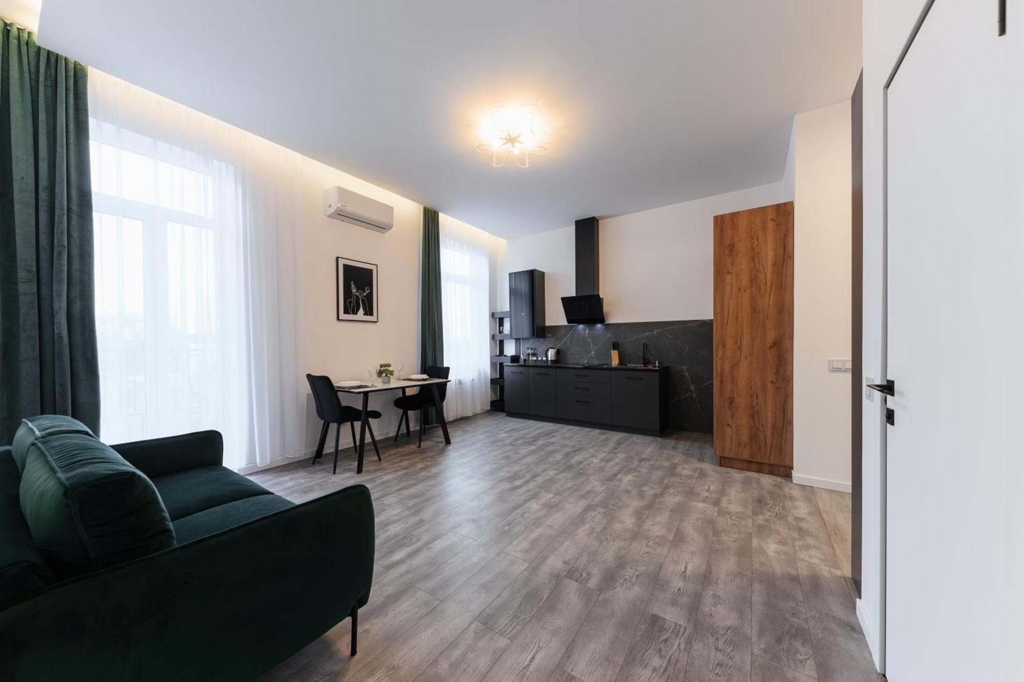 Luxury Apartments Laborca Uzhhorod Exterior photo
