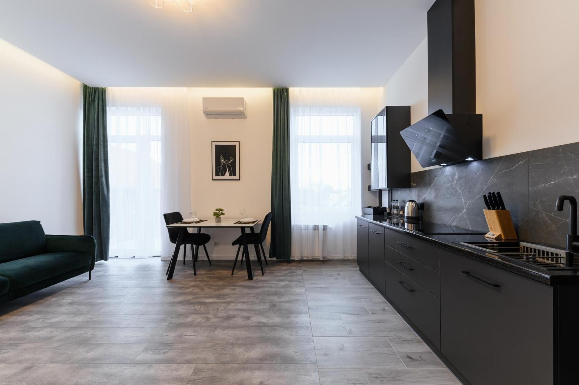 Luxury Apartments Laborca Uzhhorod Exterior photo