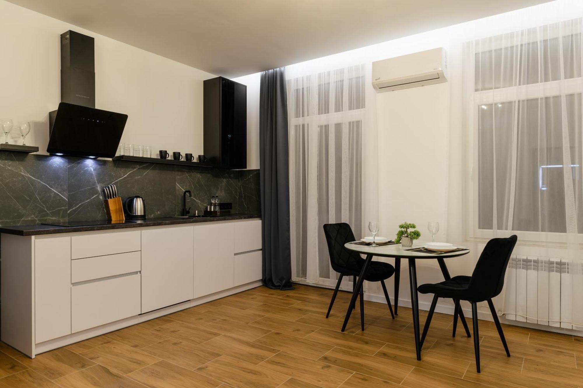 Luxury Apartments Laborca Uzhhorod Exterior photo