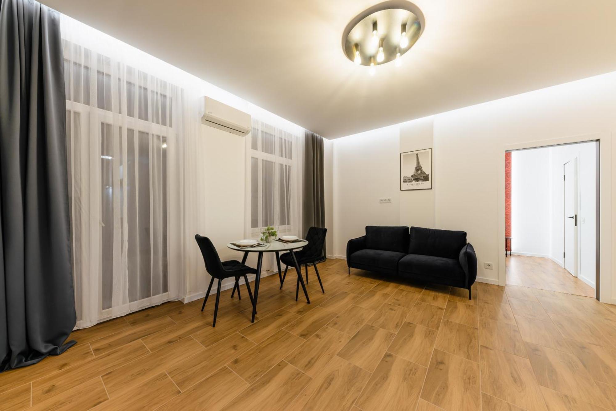 Luxury Apartments Laborca Uzhhorod Exterior photo