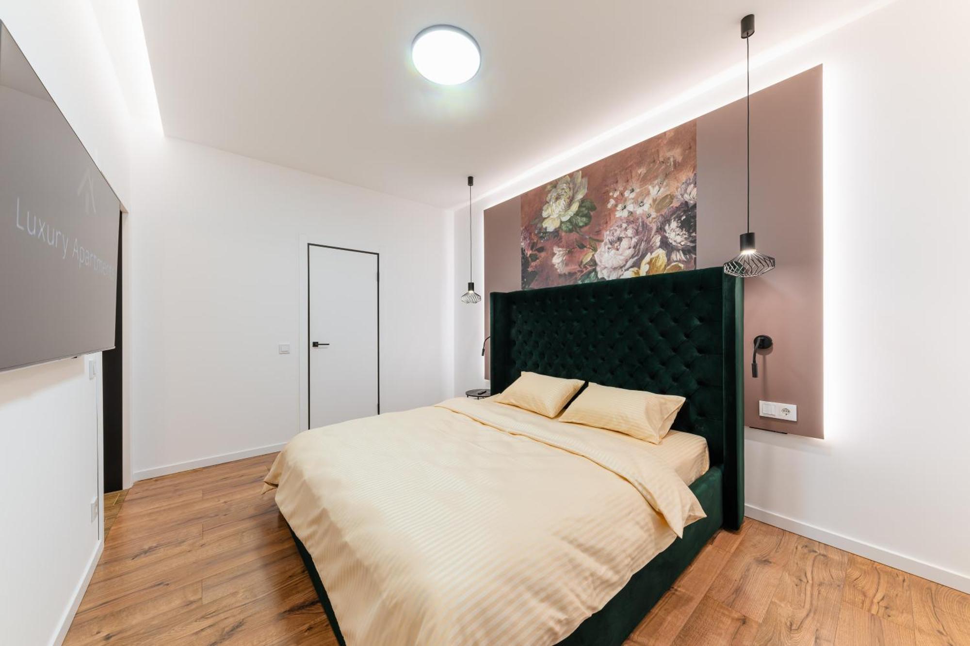 Luxury Apartments Laborca Uzhhorod Exterior photo